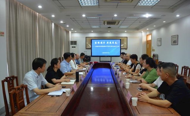 匯聚家校力量，共繪成長(zhǎng)藍(lán)圖：我校家長(zhǎng)委員會(huì)成立大會(huì)順利召開(kāi)